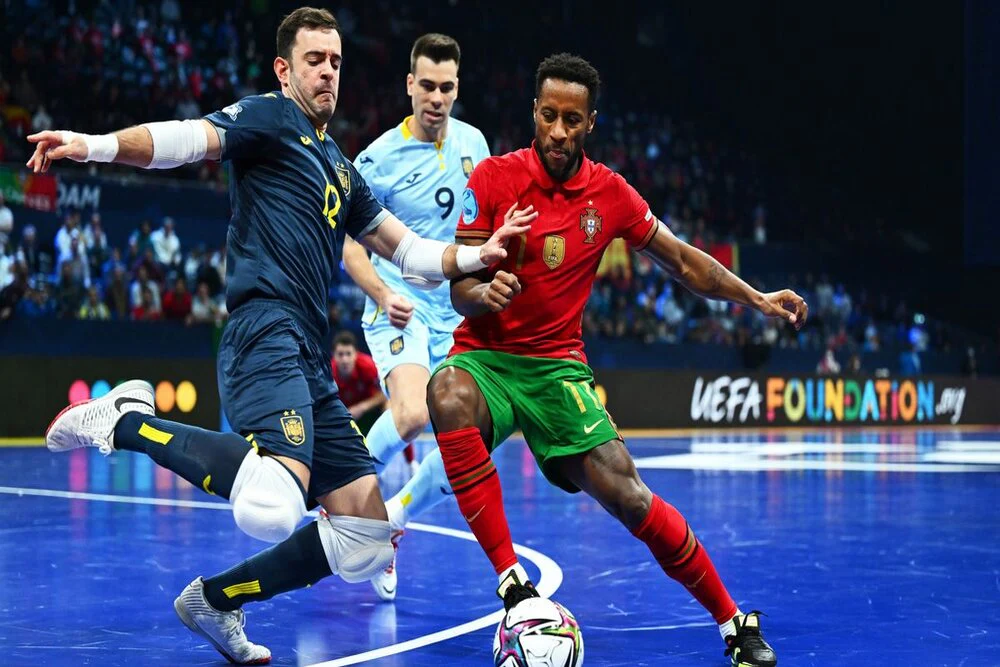 巴西上一次落位世界杯C组是2002年，近两届冠军都出自C组